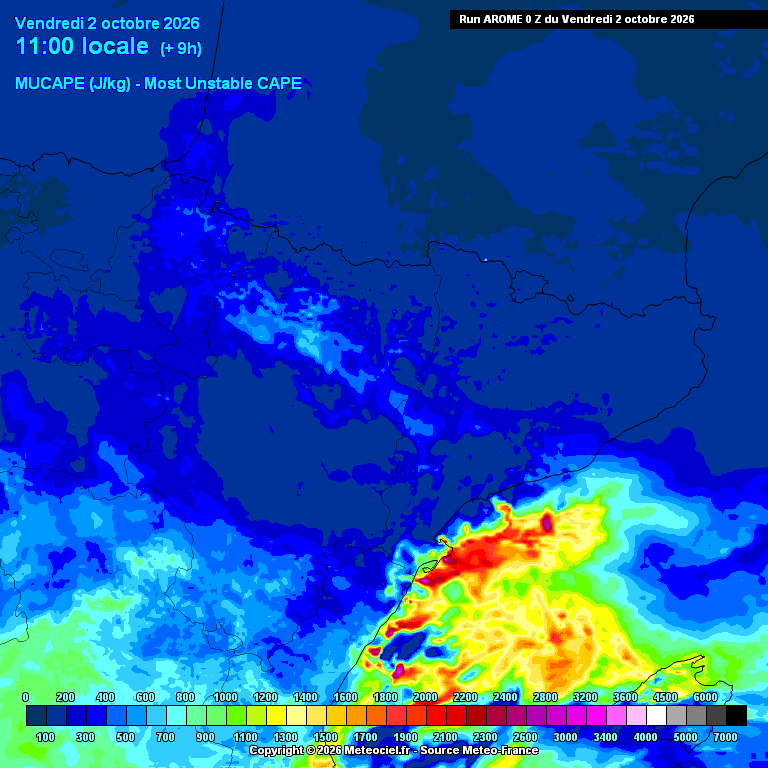 Energia convectiva disponible (MUCAPE), hora a hora: acumulació d'inestabilitat disponible al sector meridional i al Pirineu amb valors elevats que afavoririen el creixement de nuvolades si es trenca la inhibició de manera puntual al territori.